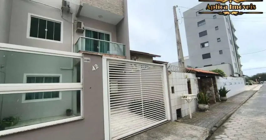 Lindo sobrado - pronto para morar no centro de navegantes - 40m do mar