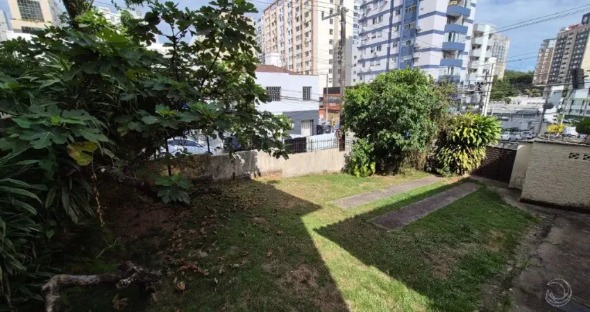 Terreno com 404,30m² no coração do Centro de Florianópolis
