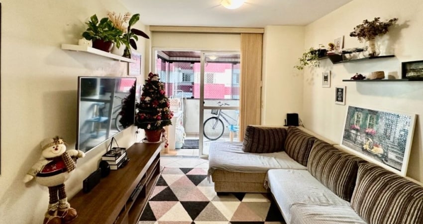 Apartamento de 2 quartos sendo 1 suíte na Trindade
