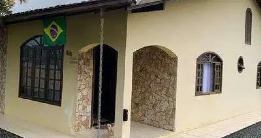 Casa com 3 quartos à venda no Bom Retiro, Joinville