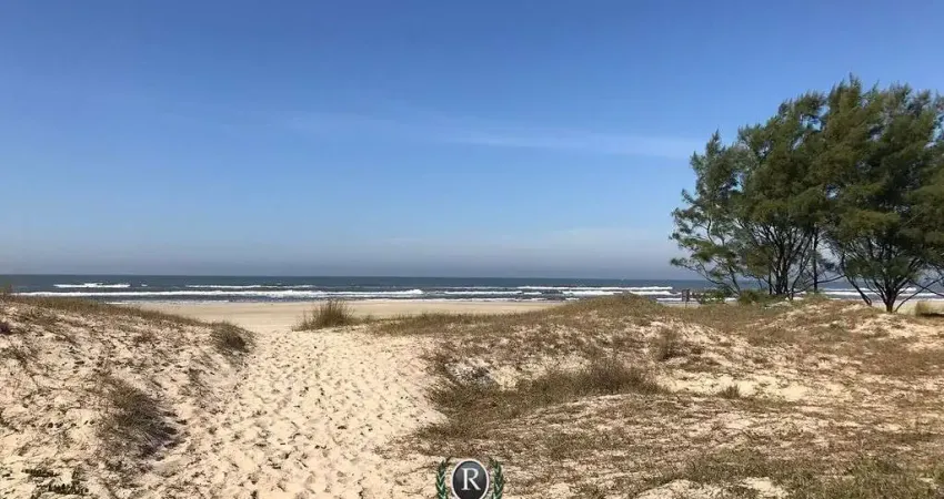 Terreno à venda na Rua Coronel Pacheco, Praia Real, Torres