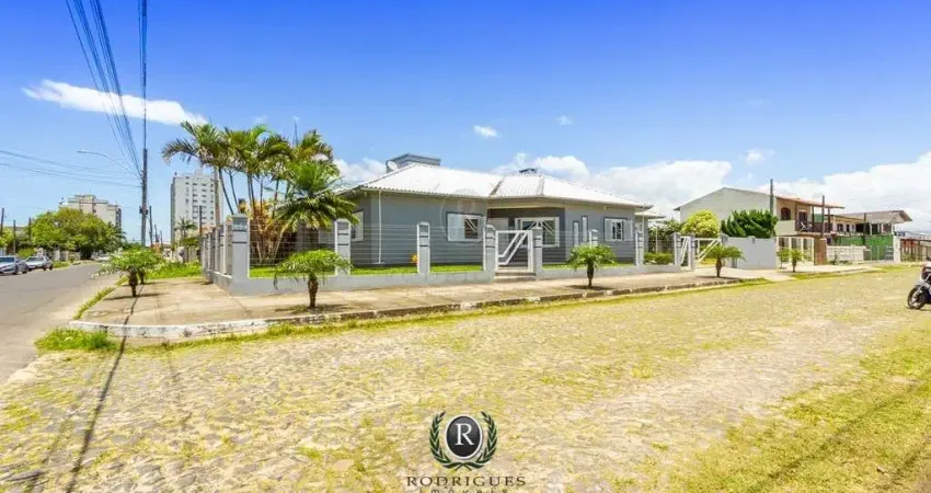 Casa com 3 quartos à venda na Rua Pará, Stan, Torres