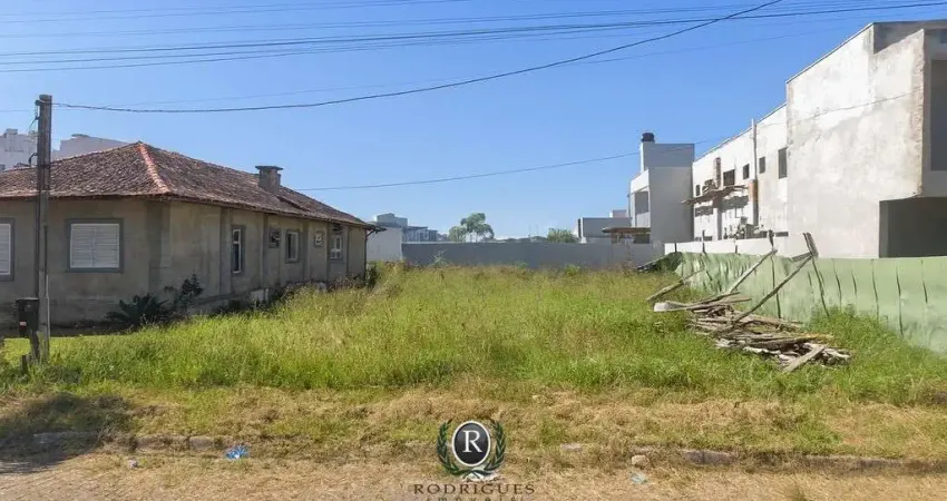 Terreno à venda na Rua Roberto Freitas, Morada das Palmeiras, Torres