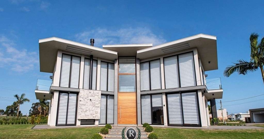 Casa 5 suítes a venda no Ocean Side em Torres