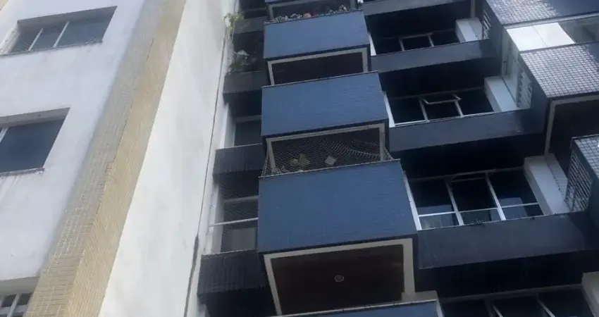 Cód. 309 Jardim Apipema Cobertura Triplex com 5/4, sendo 2 suítes