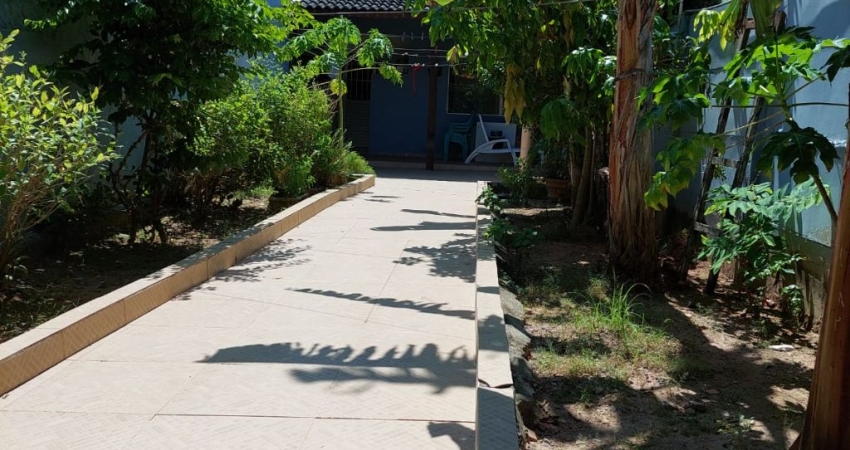 Cód. 260 Stella Maris Casa Triplex com 4/4 sendo 2 suítes