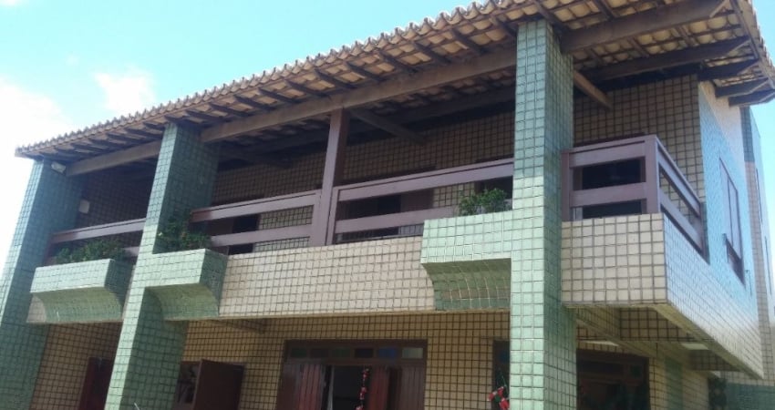 Cód. 541 Itapuã Mansão com 5/4 sendo 3 suítes e 6 Vagas