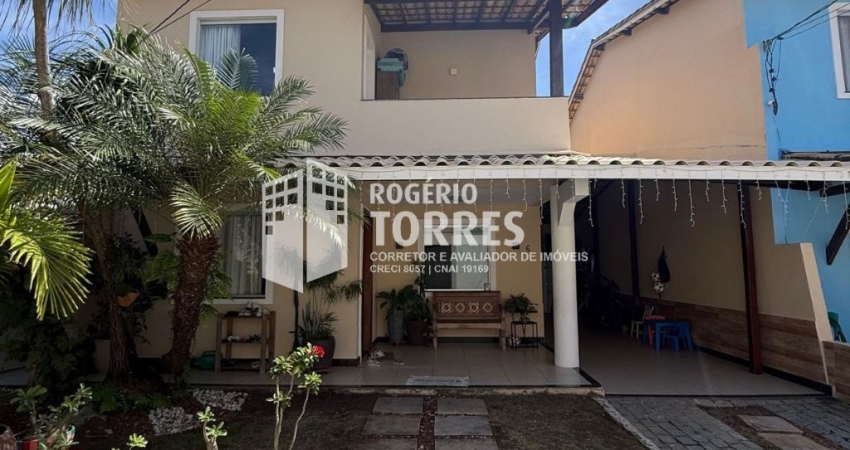 Casa a venda de 4/4, 1 suíte e 2 garagens em PITANGUEIRAS