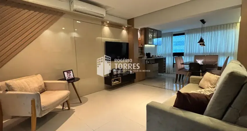 Apartamento a venda de 3/4, sendo1 suíte, SEMI MOBILIADO e ANDAR ALTO, 1 garagem na PARALELA