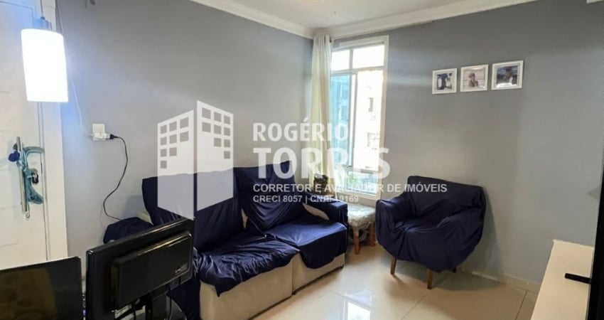 Apartamento a venda de 2/4 com 49m² e vaga rotativa na Sussuarana no Cond. Life III