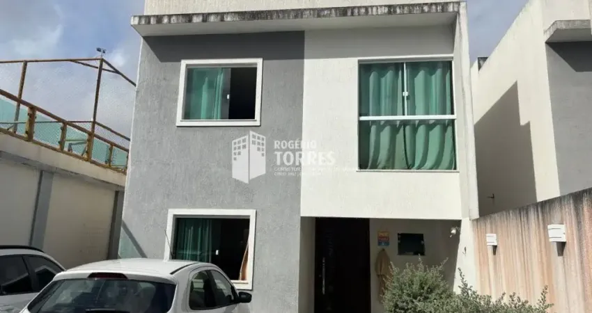 Casa duplex a venda de 3/4, 1 suíte, ENERGIA SOLAR e 2 garagens no CAJI