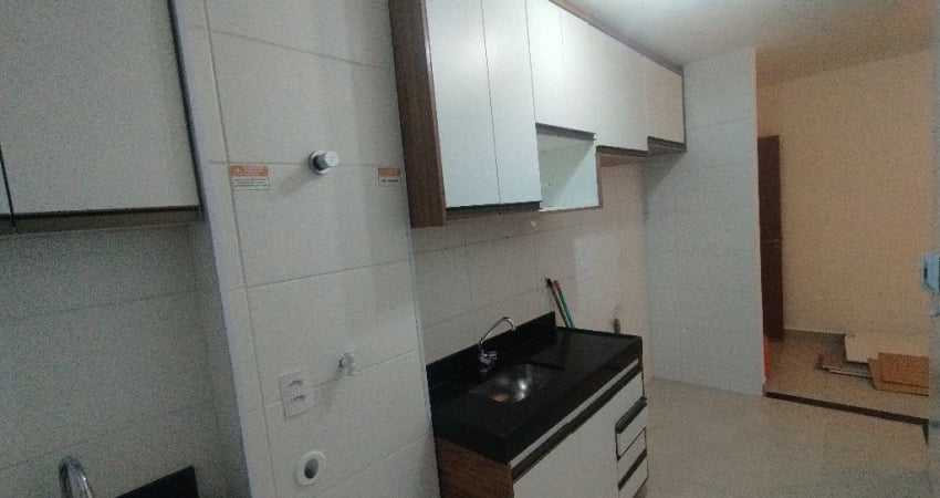 Apartamento com 2 quartos para alugar na Rua Ministro Antônio Carlos Magalhães, 1318, Buraquinho, Lauro de Freitas