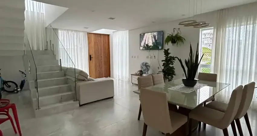 Cód. 565 Alphaville 3 Casa 4 suítes Alto Padrão com Elevador Privativo