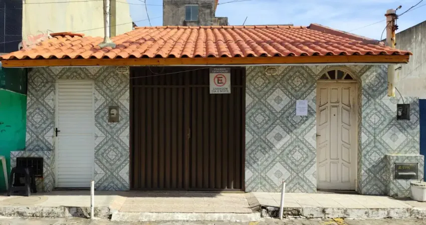 Cód. 8002 arembepe casa com 3/4 sendo 2 suítes a 2 minutos da praia