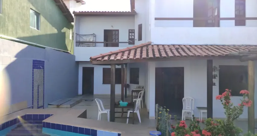 Cód. 8015 arembepe casa 4/4 sendo um suíte com piscina privativa porteira fechada