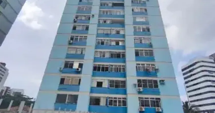 Cód. 055 pituba 3/4 com dependência completa no parque julio cesar