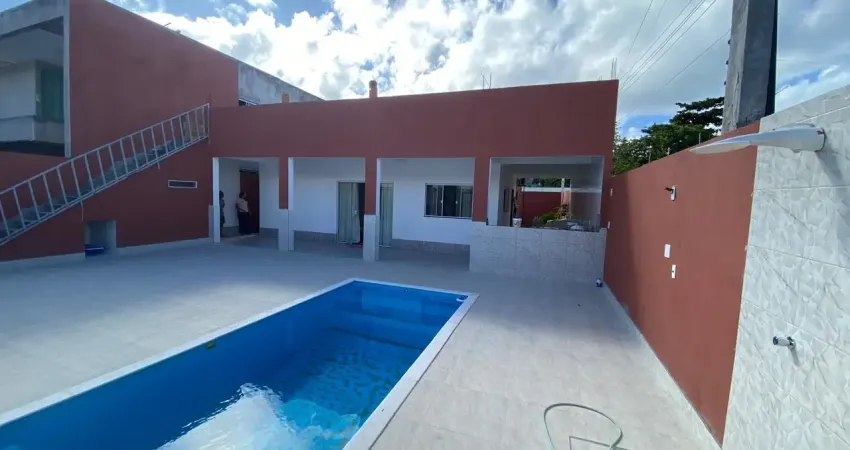 Vendo esta linda casa em jaúa proximo praia tem esctura do lot mas pagamento avista