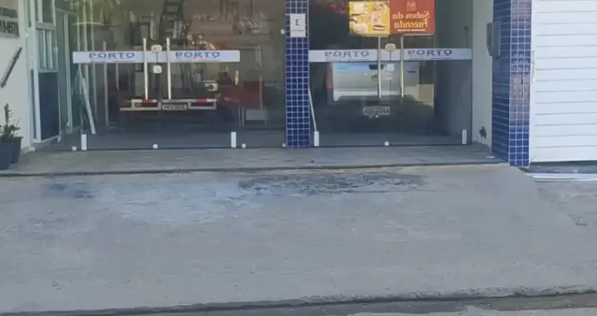 Ponto comercial no centro de porto de sauipe, frente de rua, local privilegiado