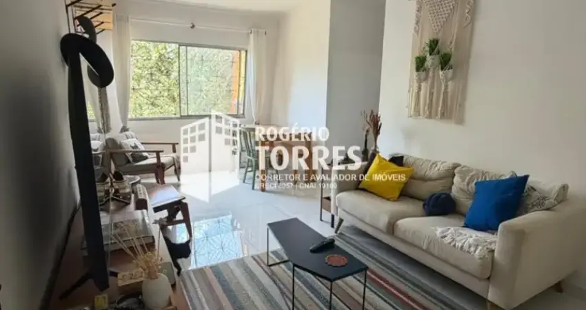 Apartamento a venda de 2/4, reformado e 1 garagem na paralela no cond. flamboyants