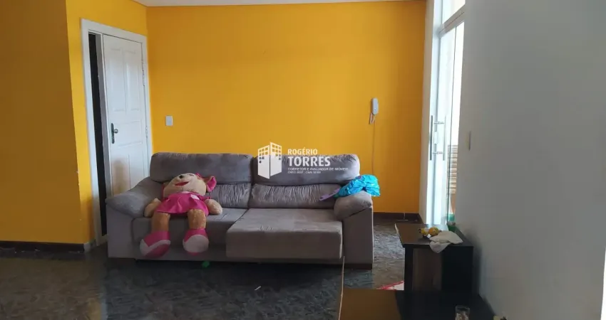 Casa 1º andar a venda 4/4, 2 suítes e garagem em plataforma - salvador - ba