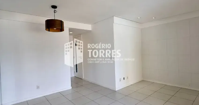 Apartamento a venda com 2/4, 1 suíte, varanda gourmet e garagem no jardim armação