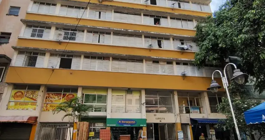 Ponto comercial com 2 pavimento na galeria comercial do EDF Carolina largo 2 de julho