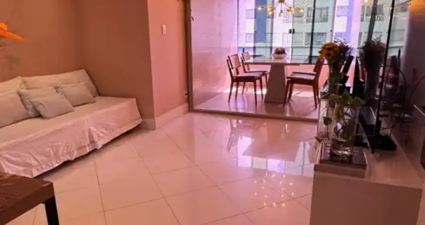 Cód. 594 Pituba 2/4 com suíte Reformado com 2 Vagas de Garagem