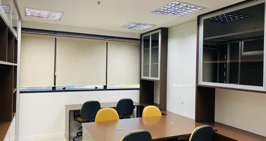 Sala comercial com 1 sala para alugar na Avenida Luís Viana, Paralela, Salvador