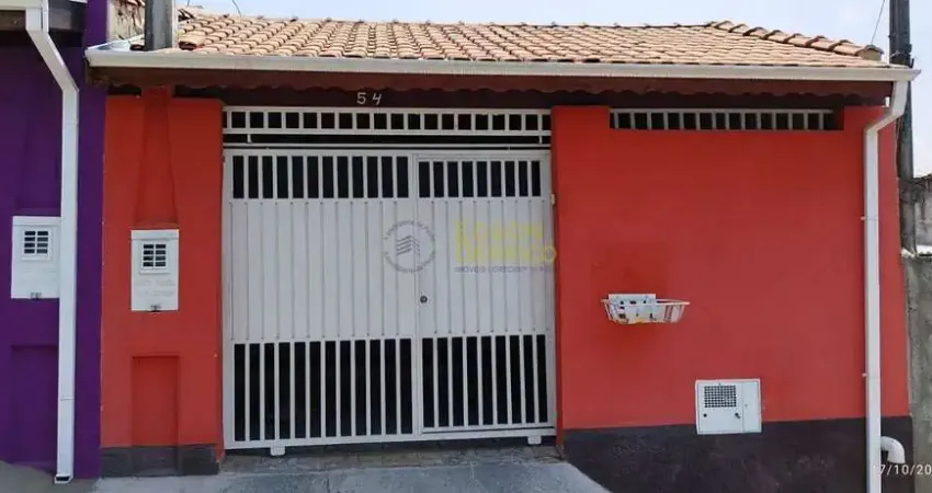 Casa á venda com 2 quartos, Cidade Jardim - Pindamonhangaba
