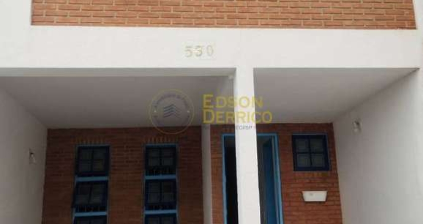 Sobrado á venda com 3 quartos, Independência - Taubaté
