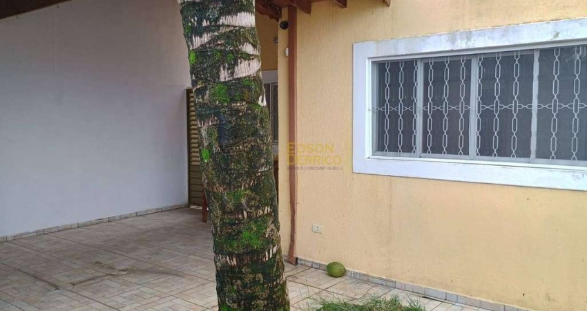 Casa á venda com 3 quartos, Residencial Parque das Palmeiras - Pindamonhangaba
