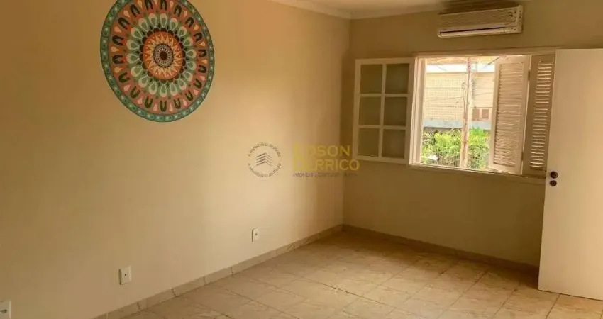 Sobrado com 3 dormitórios à venda, 201 m² por R$ 540.000,00 - São Benedito - Pindamonhangaba/SP