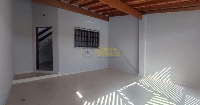 Sobrado com 2 dormitórios à venda, 105 m² por R$ 389.900 - Mombaça - Pindamonhangaba/SP