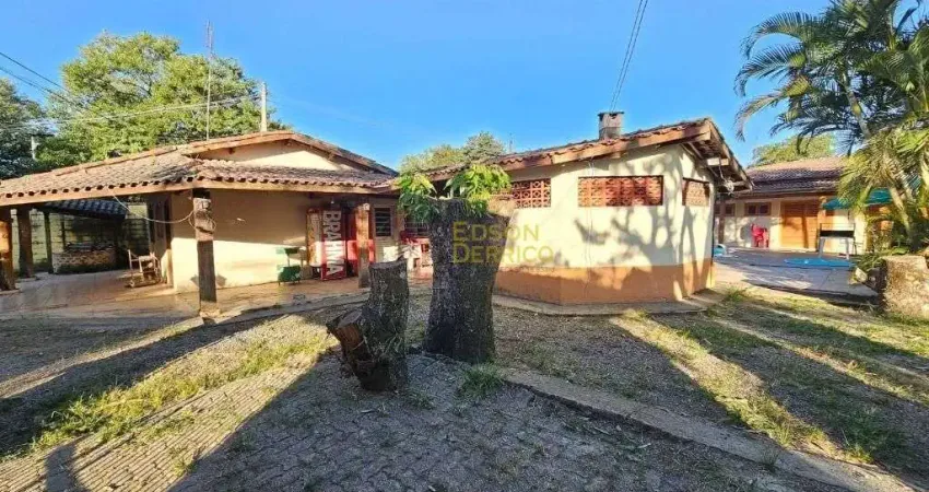 Chácara com 3 dormitórios, 2500 m² - venda por R$ 900.000,00 - Bom Sucesso - Pindamonhangaba/SP