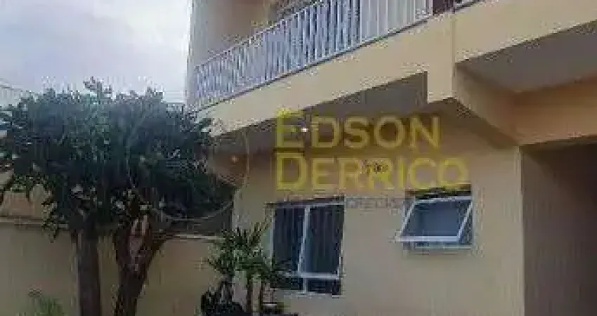 Sobrado com 3 quartos à Venda, Bela Vista - Pindamonhangaba