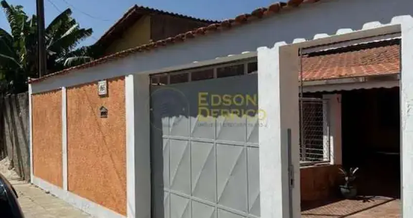Casa com 3 quartos à venda no Azeredo, Pindamonhangaba