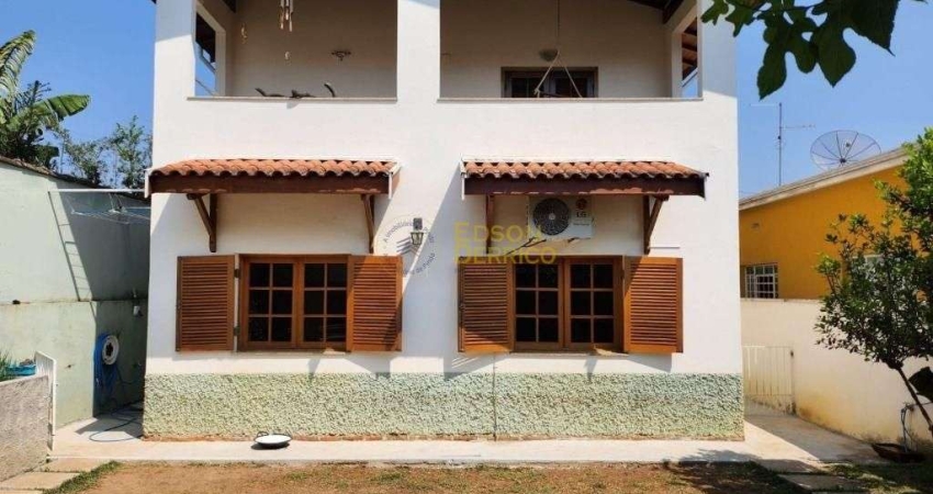 Sobrado com 4 dormitórios à venda, 150 m² por R$ 680.000,00 - Santana - Pindamonhangaba/SP