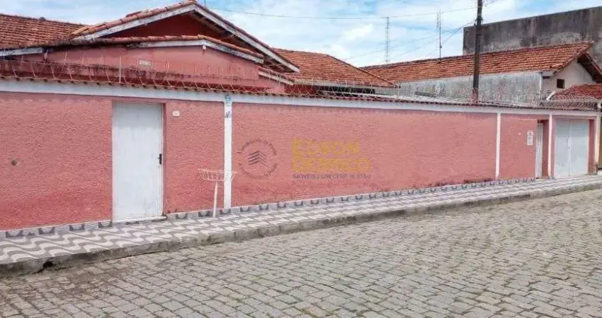 Casa com 3 quartos à Venda, Centro - Pindamonhangaba