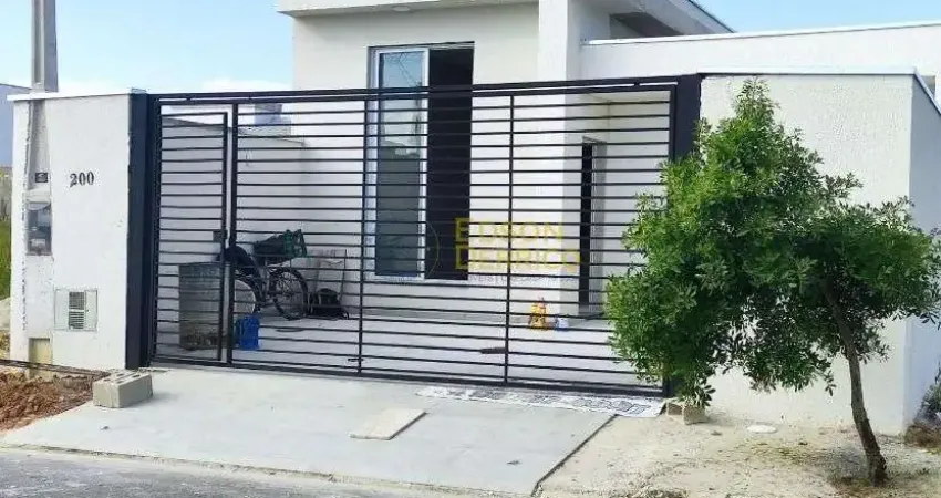 Casa com 3 dormitórios à venda, 95 m² por R$ 490.000,00 - Santa Clara - Pindamonhangaba/SP