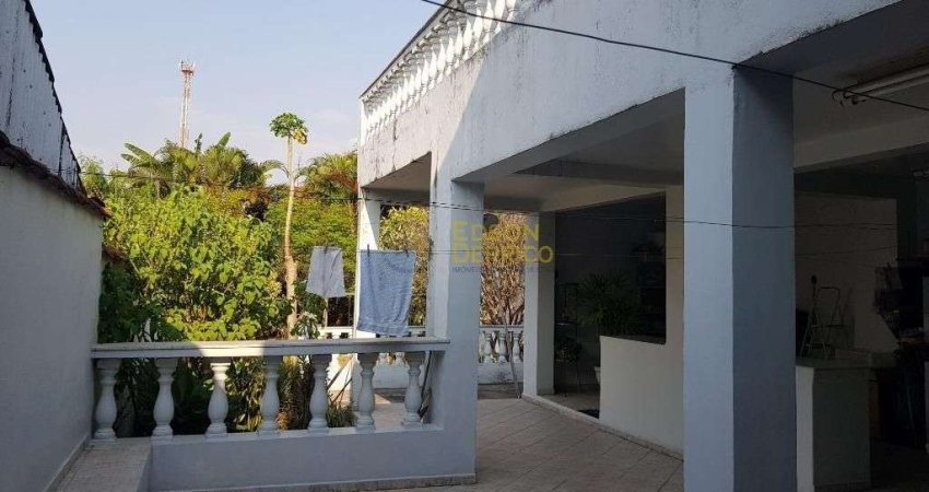 Casa com 4 dormitórios à venda, 303 m² por R$ 750.000,00 - Chácara Galega - Pindamonhangaba/SP
