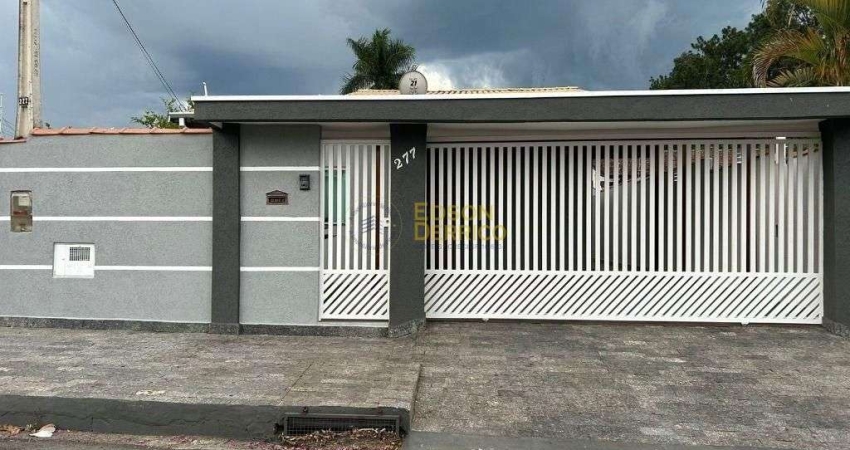 Casa com 3 dormitórios à venda, 180 m² por R$ 610.000,00 - Loteamento Residencial Andrade - Pindamonhangaba/SP