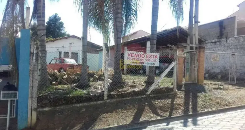 Galpão comercial à venda, Vila Zélia, Lorena.