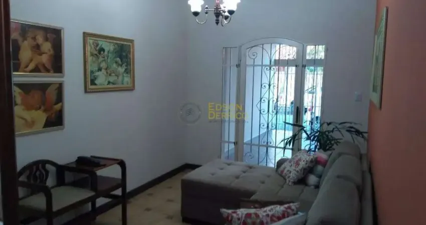 Sobrado residencial à venda, São Benedito, Pindamonhangaba.