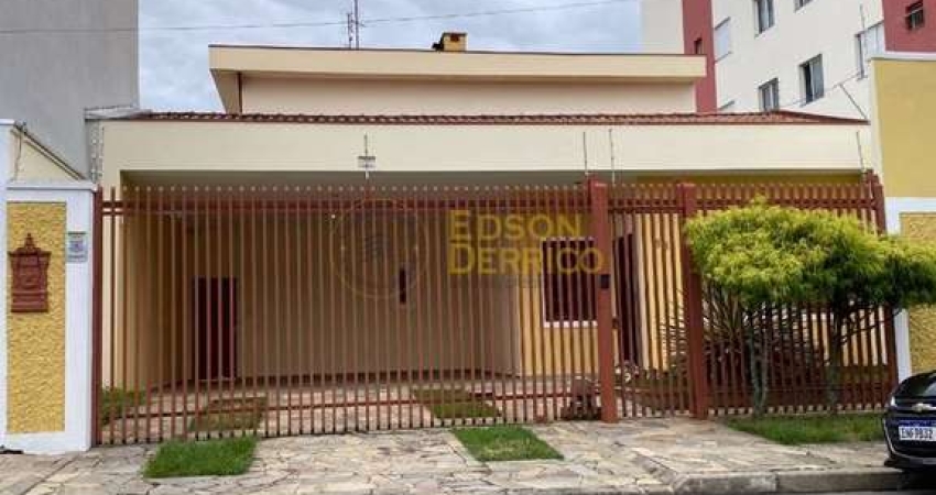 Sobrado com 3 dormitórios à venda, 262 m² por R$ 1.100.000,00 - Vila Bourghese - Pindamonhangaba/SP