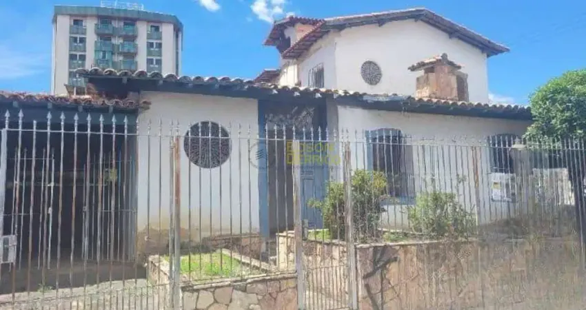 Sobrado com 4 dormitórios à venda, 256 m² por R$ 1.290.000,00 - Centro - Pindamonhangaba/SP