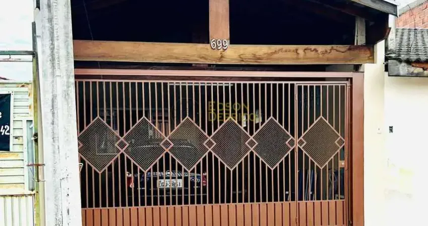 Casa com 2 quartos à Venda, Vila Rica - Pindamonhangaba