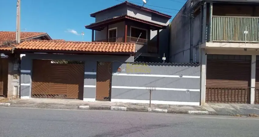 Sobrado com 3 quartos à Venda, Jardim Rosely - Pindamonhangaba
