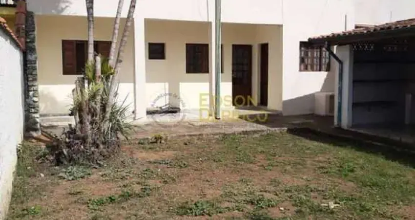 Sobrado á venda com 3 quartos, campo alegre - pindamonhangaba