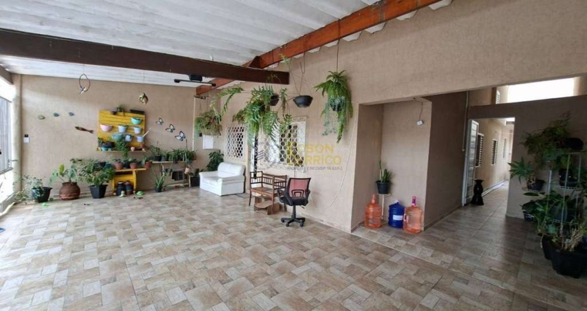 Casa com 3 quartos à Venda, Parque Jaraguá - Taubaté