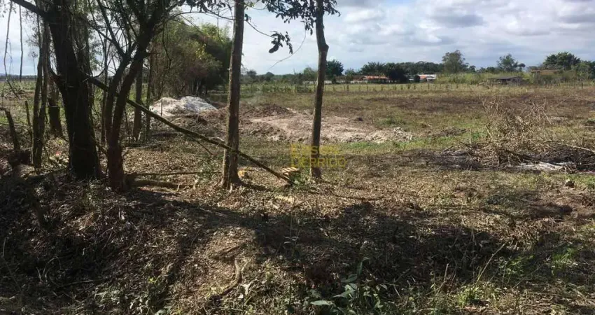 Casa à venda no Cruz Pequena, Pindamonhangaba